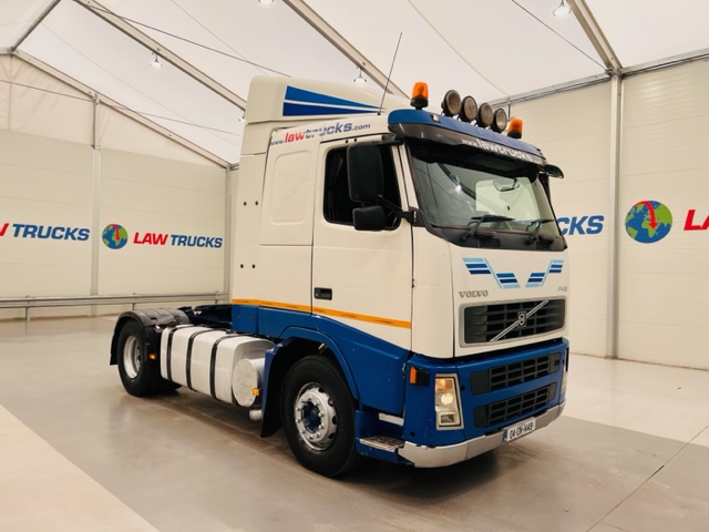 Volvo FH12 420 4×2 Sleeper Cab Tractor Unit