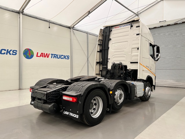 Volvo FH 500 6×2 Midlift Tractor Unit