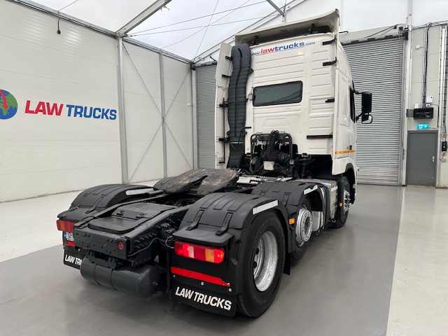 Volvo FH 460 6×2 Midlift Tractor Unit PTO