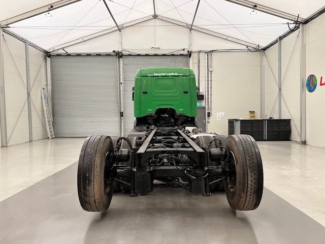 Scania G360 8×2 Sleeper Chassis Cab