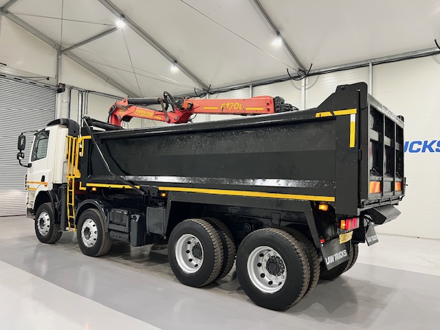 DAF CF85 360 8×4 Day Cab Steel Tipper Grab
