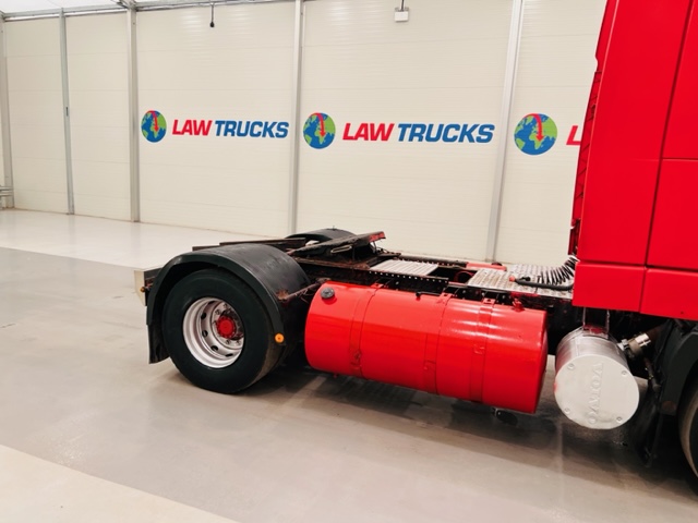 Volvo FH12 420 4×2 GTXL Tractor Unit