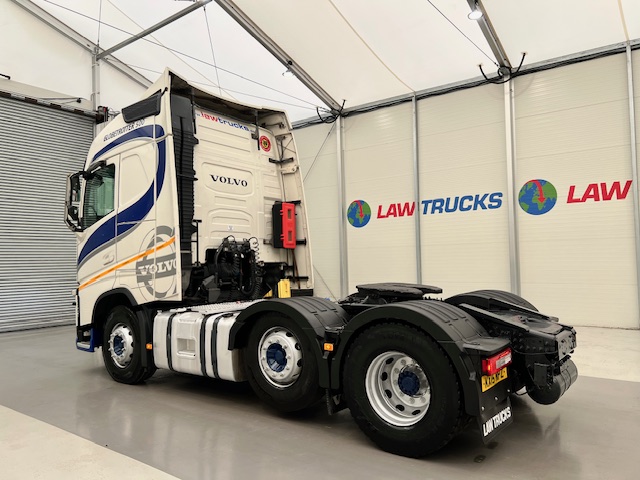 Volvo FH 500 6×2 Midlift Tractor Unit