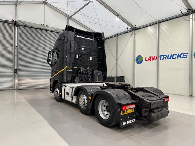 Volvo FH 500 6×2 Midlift Tractor Unit