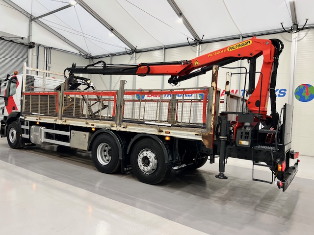 Iveco Stralis 310 6×2 Dropside Brick Grab