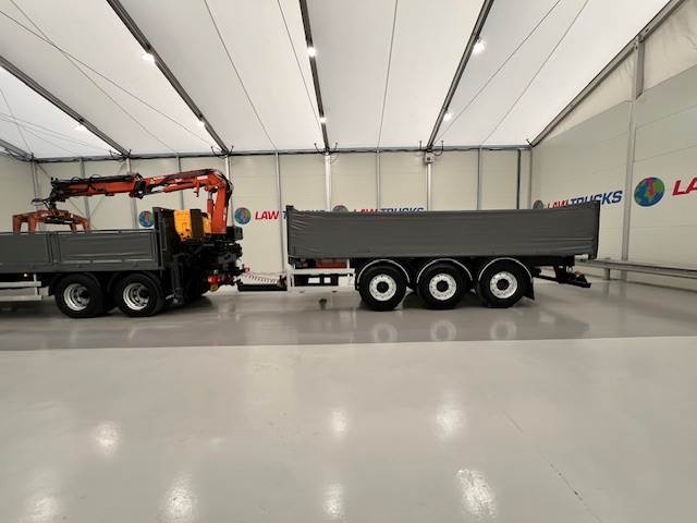 Scania P270 6×2 10 Tyre Flatbed Drawbar Brick Grab
