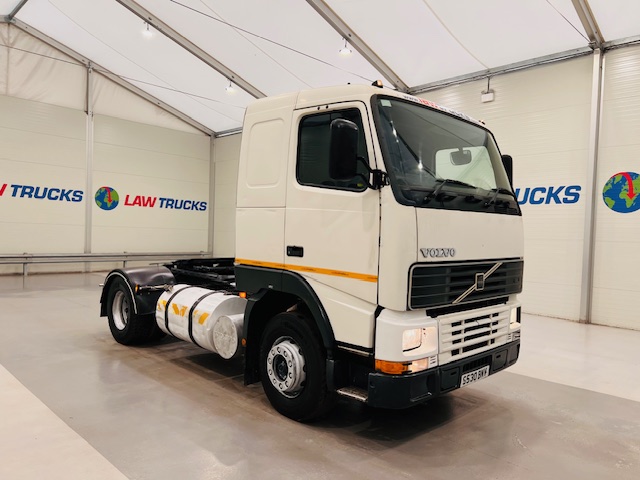 Volvo FH12 420 4×2 Tractor Unit
