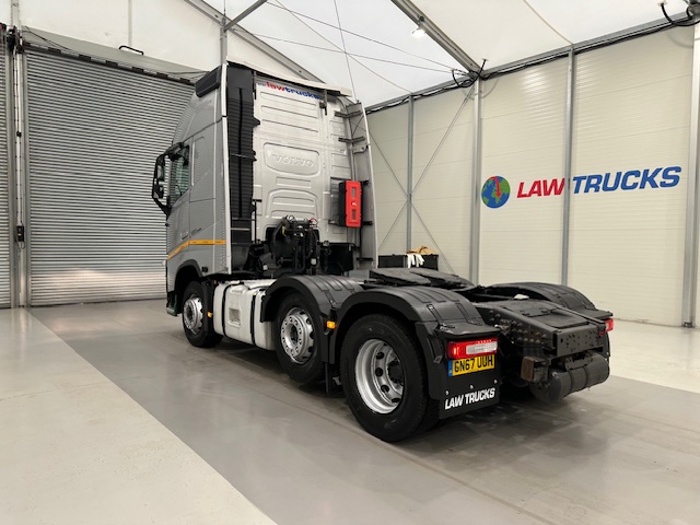 Volvo FH 500 6×2 Midlift Tractor Unit