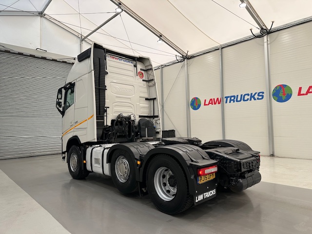 Volvo FH 500 6×2 Globetrotter XL Midlift Tractor Unit