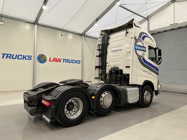 Volvo FH 500 6×2 Tractor Unit Safari Edition