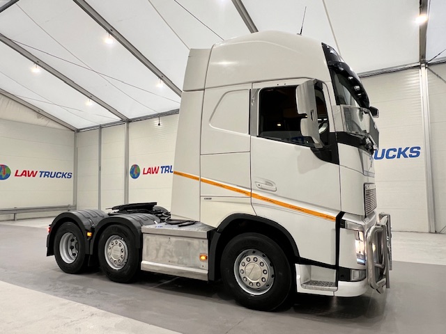 Volvo FH 500 6×2 Sleeper Cab Tractor Unit PTO