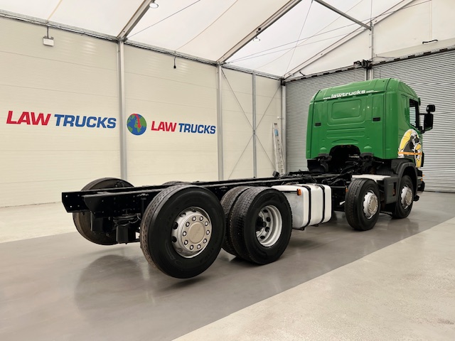 Scania G360 8×2 Sleeper Chassis Cab