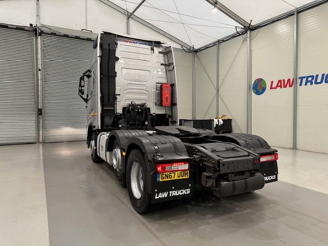 Volvo FH 500 6×2 Midlift Tractor Unit