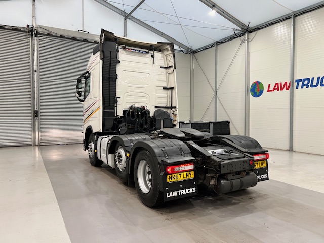 Volvo FH 500 6×2 Midlift Tractor Unit