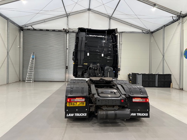 Volvo FH 500 6×2 Midlift Tractor Unit