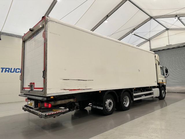 DAF CF 370 6×2 Sleeper Cab Fridge Box