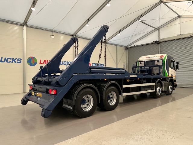 Scania P370 8×4 Sleeper Cab Skip Loader