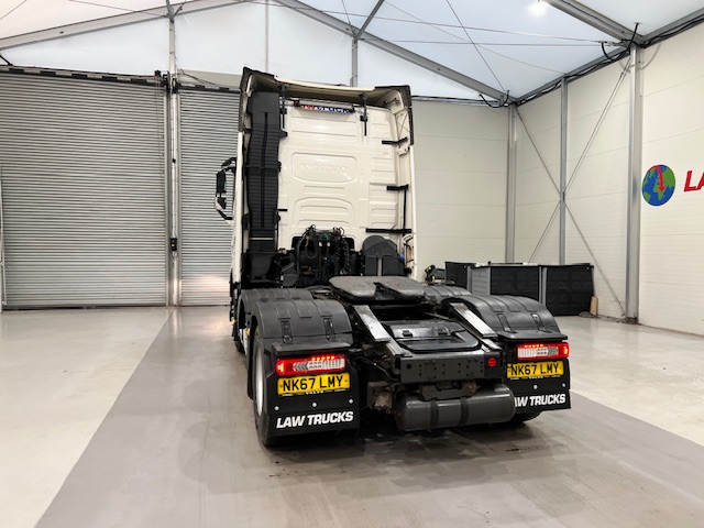 Volvo FH 500 6×2 Midlift Tractor Unit