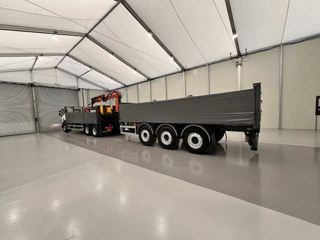 Scania P270 6×2 10 Tyre Flatbed Drawbar Brick Grab