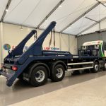 Scania P370 8×4 Sleeper Cab Skip Loader - thumbnail