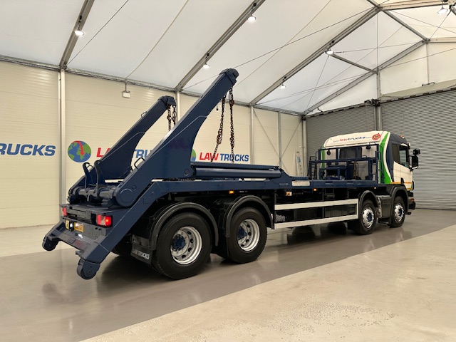 Scania P370 8×4 Sleeper Cab Skip Loader