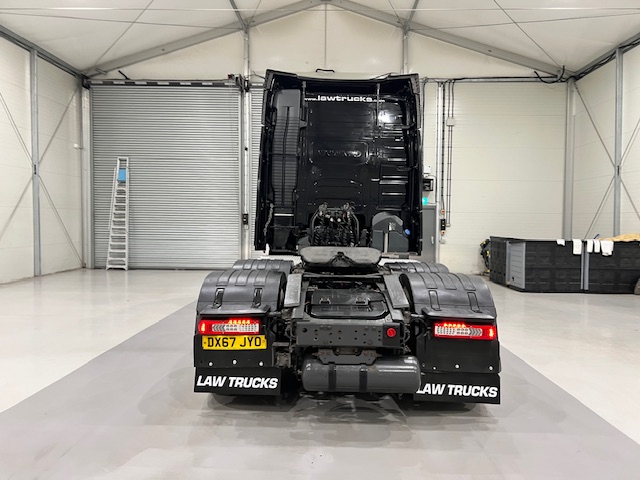 Volvo FH 500 6×2 Midlift Tractor Unit