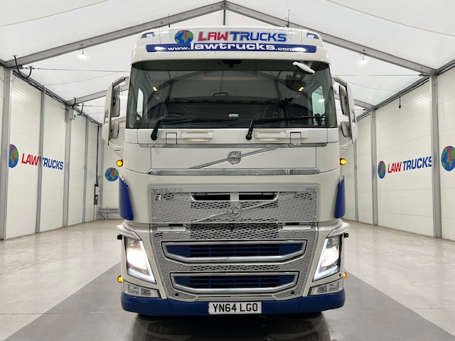 Volvo FH 500 6×2 Midlift Tractor Unit