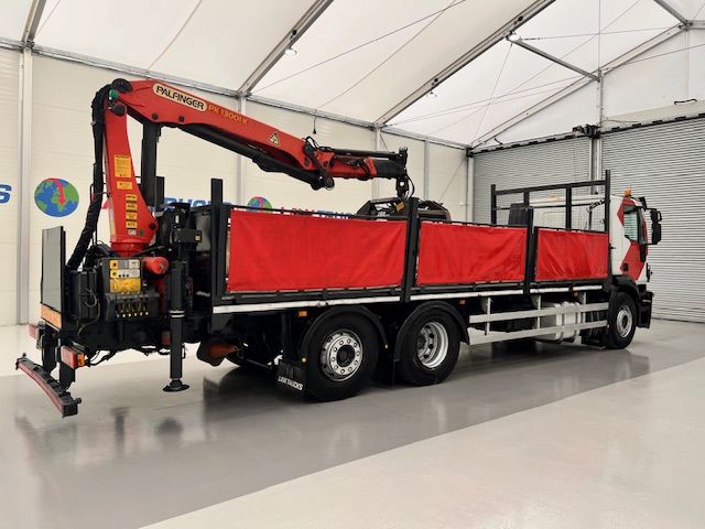 Iveco Stralis 310 6×2 Dropside Brick Grab