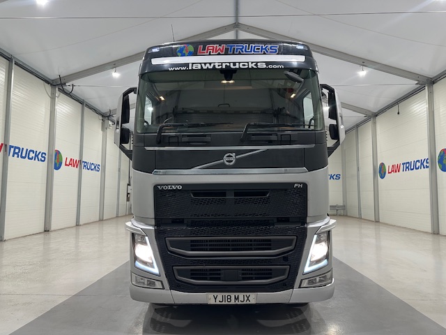 Volvo FH 500 6×2 Midlift Tractor Unit PTO