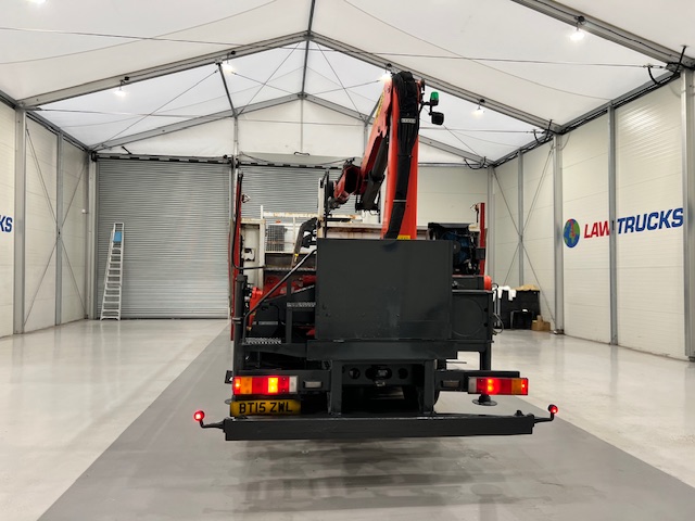Iveco Stralis 310 6×2 Dropside Brick Grab