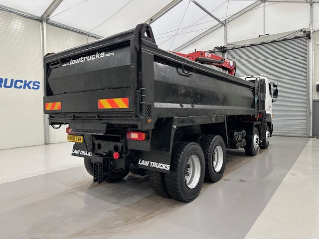 Hino 700 3241 8×4 Sleeper Cab Steel Tipper Grab