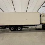 DAF CF 370 6×2 Sleeper Cab Fridge Box - thumbnail