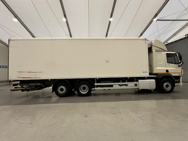 DAF CF 370 6×2 Sleeper Cab Fridge Box