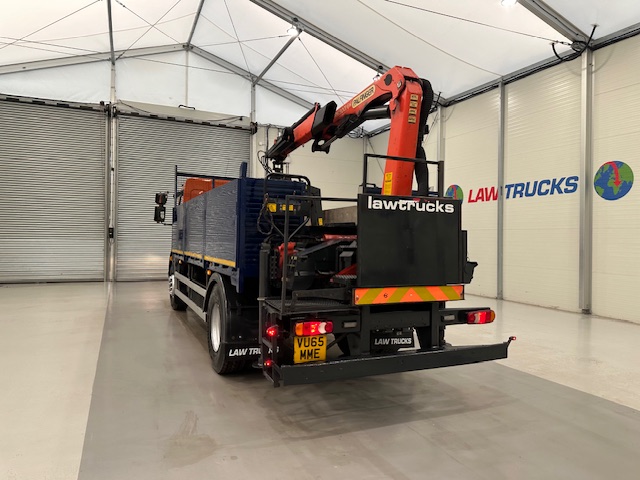 DAF LF 220 Day Cab Dropside Brick Grab