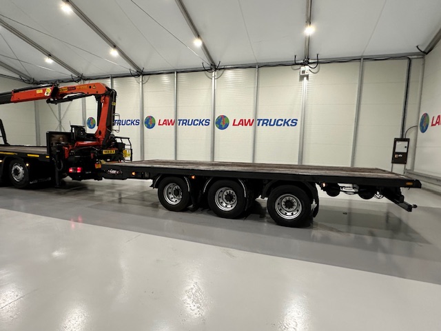 MAN TGX 26.440 6×2 Brick Grab Drawbar