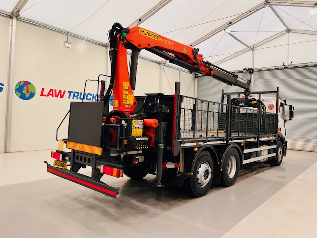 Iveco Stralis 310 Euro 6 6×2 Dropside Brick Grab