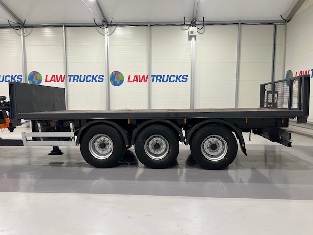 Scania R420 8×2 Rear Lift Brick Grab Drawbar