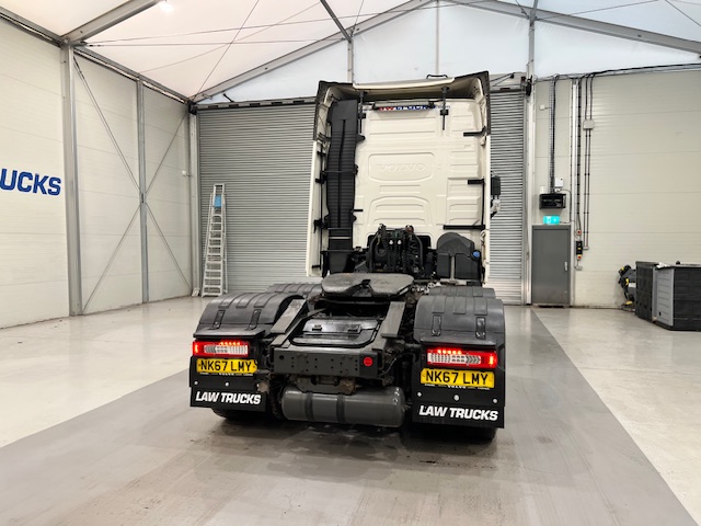 Volvo FH 500 6×2 Midlift Tractor Unit