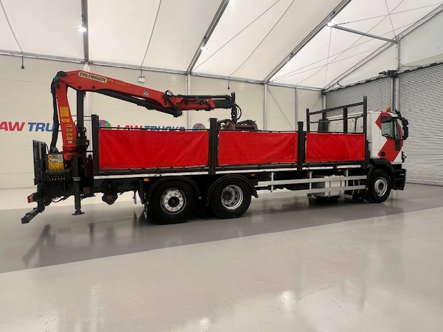 Iveco Stralis 310 6×2 Dropside Brick Grab