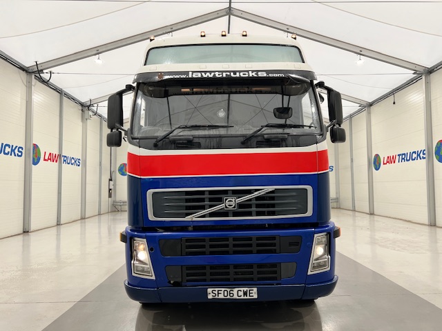 Volvo FH 480 6×2 Rear Lift Tractor Unit