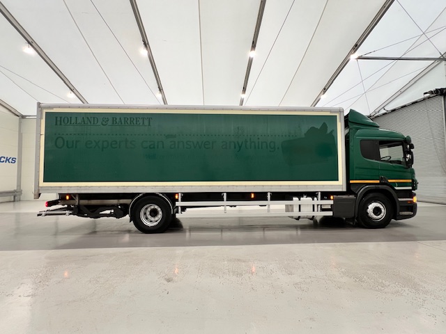 Scania P250 4×2 Sleeper Cab Box Van