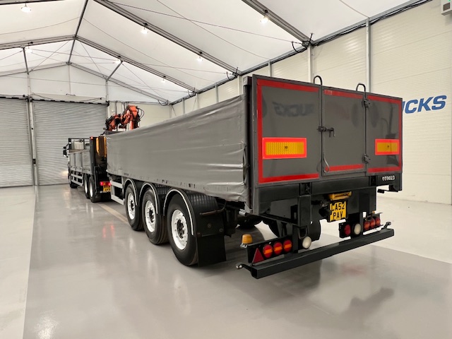 Scania P270 6×2 10 Tyre Flatbed Drawbar Brick Grab