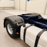 Volvo FH12 420 4×2 Sleeper Cab Tractor Unit - thumbnail