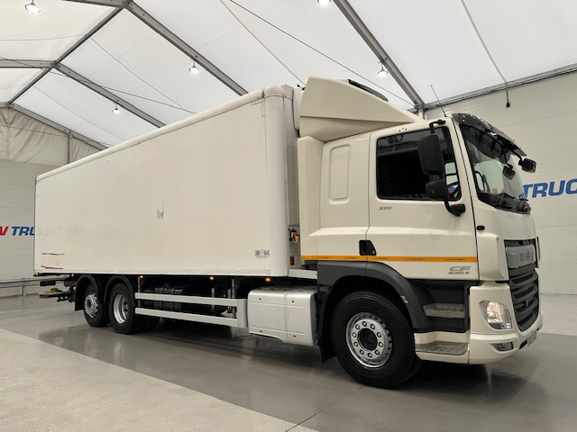 DAF CF 370 6×2 Sleeper Cab Fridge Box