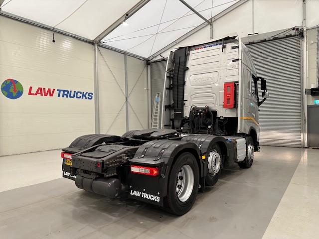 Volvo FH 500 6×2 Midlift Tractor Unit