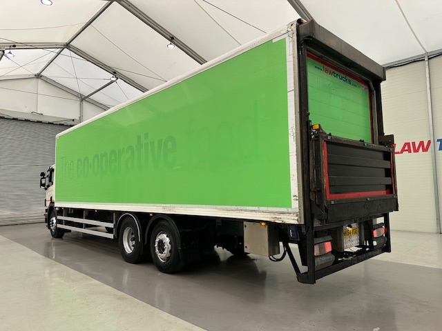 Scania P280 6×2 Rear Lift Day Cab Fridge Box