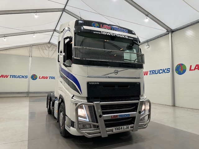 Volvo FH 500 6×2 Tractor Unit Safari Edition