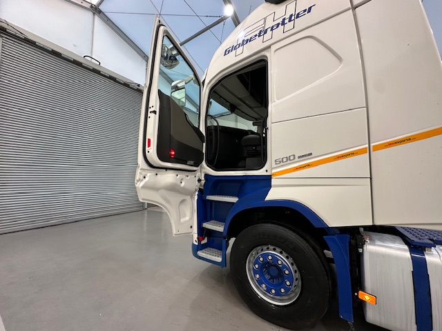 Volvo FH 500 6×2 Midlift Tractor Unit