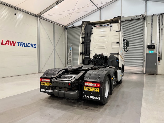 Volvo FH 500 6×2 Midlift Tractor Unit