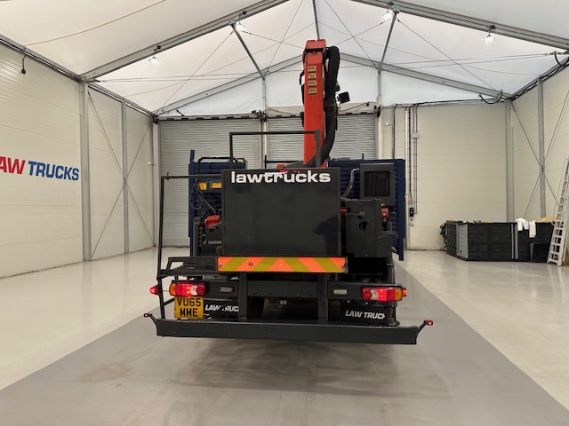 DAF LF 220 Day Cab Dropside Brick Grab